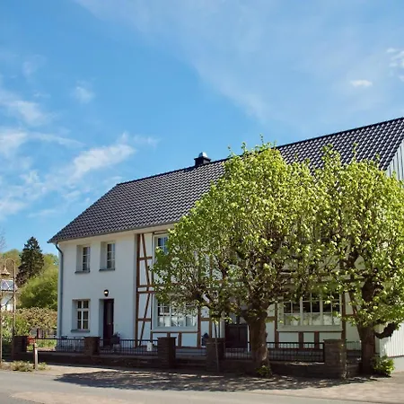 Kleines Von 1870 بيت للعطل Ruppichteroth